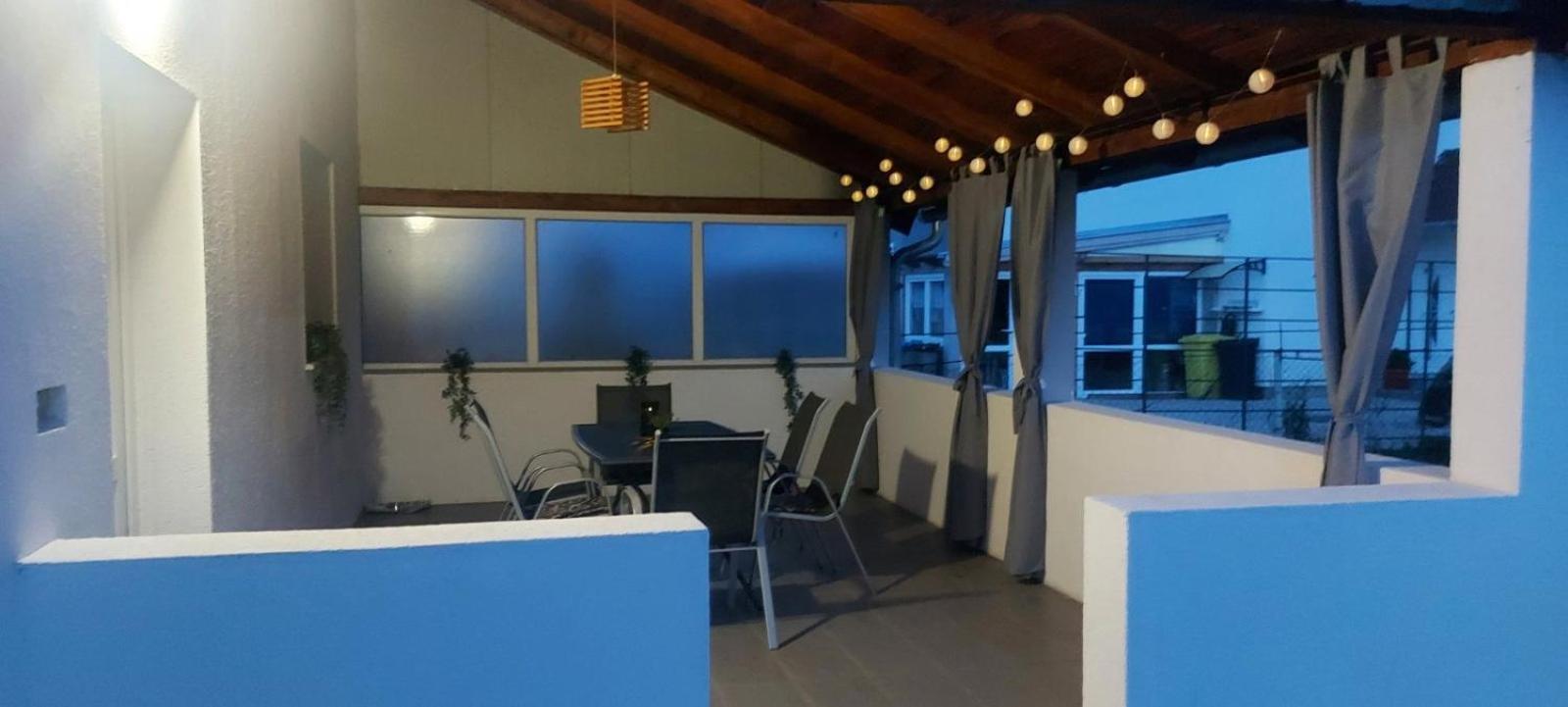 Appartamento Kod Dide - Entry With Pin 0-24H Slavonski Brod Esterno foto